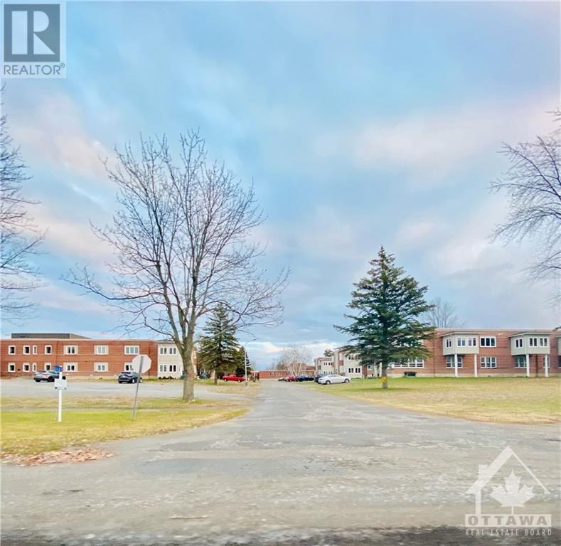 361 Queen Street, Smiths Falls, Ontario  K0G 1G0 - Photo 9 - 1317750