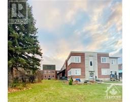 361 QUEEN STREET, smiths falls, Ontario