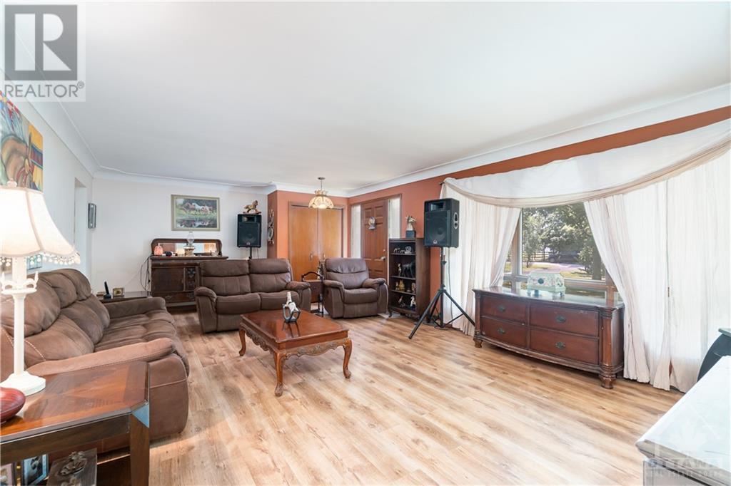 5801 Bossert Road, Niagara Falls, Ontario  L2H 2H7 - Photo 13 - 1326129