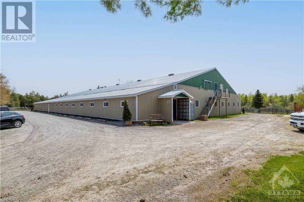 8249 Fernbank Road, Ashton, Ontario  K0A 1B0 - Photo 2 - 1335527