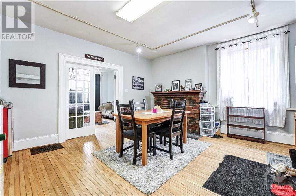 28 Wilson Street W, Perth, Ontario  K7H 2M9 - Photo 7 - 1335834
