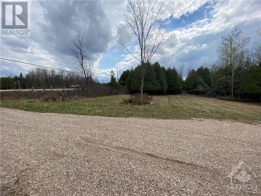 12992 Hwy 7 Highway, Carleton Place, Ontario  K7C 0C5 - Photo 2 - 1338434