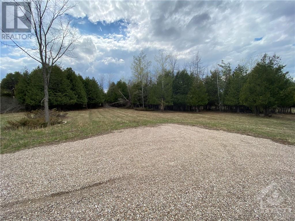 12992 Hwy 7 Highway, Carleton Place, Ontario  K7C 0C5 - Photo 4 - 1338434