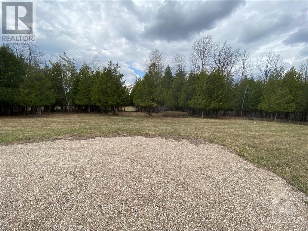 12992 Hwy 7 Highway, Carleton Place, Ontario  K7C 0C5 - Photo 6 - 1338434