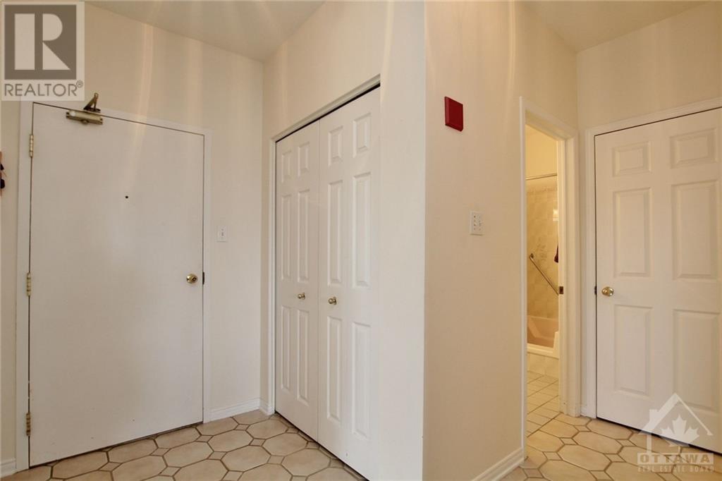 10 Armstrong Drive Unit#402, Smiths Falls, Ontario  K7A 5H8 - Photo 4 - 1340106