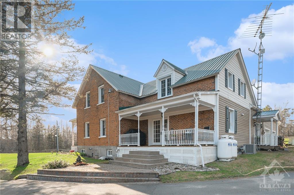 2745 Cassburn Road, Vankleek Hill, Ontario  K0B 1R0 - Photo 26 - 1341779