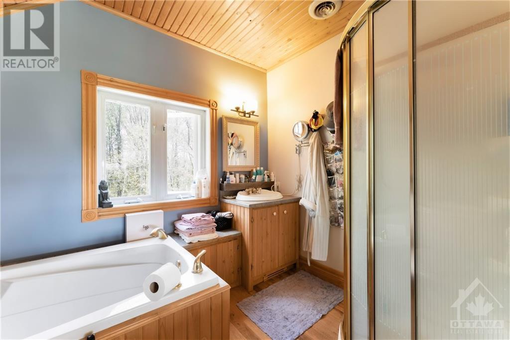 2667 Birchgrove Road, Cumberland, Ontario  K4C 1K6 - Photo 18 - 1342139