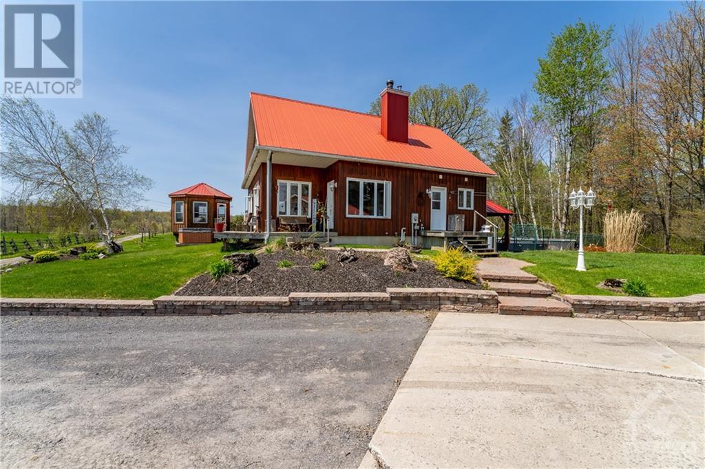 2667 Birchgrove Road, Cumberland, Ontario  K4C 1K6 - Photo 4 - 1342139