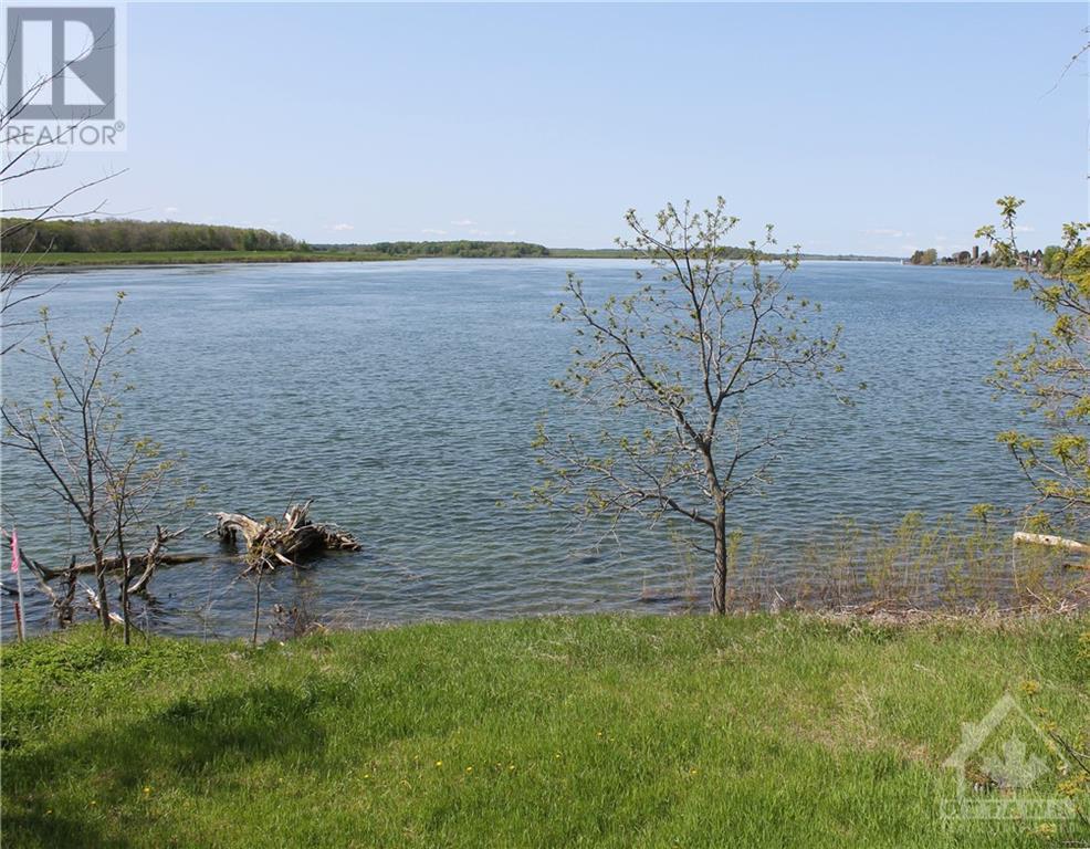 0000 Lakeshore Drive, Morrisburg, Ontario  K0C 1X0 - Photo 4 - 1339700