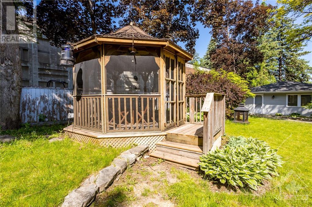 4 Aleutian Road, Ottawa, Ontario  K2H 7C8 - Photo 27 - 1344421