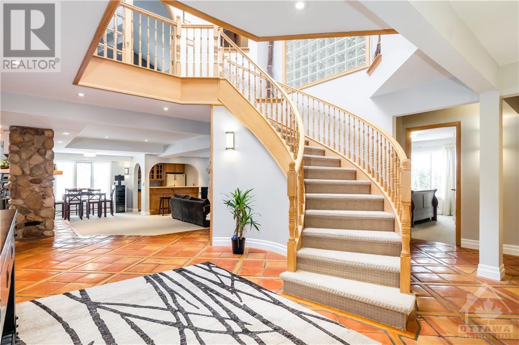 4 Aleutian Road, Ottawa, Ontario  K2H 7C8 - Photo 4 - 1344421