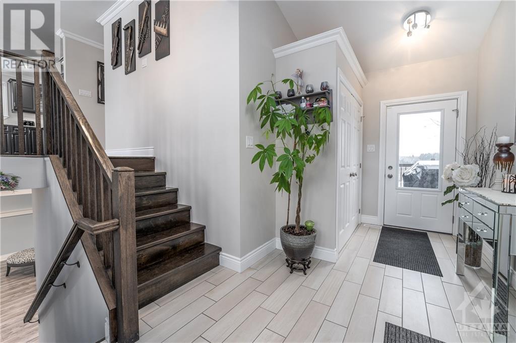 519 Wellington Street, Eganville, Ontario  K0J 1T0 - Photo 2 - 1345286