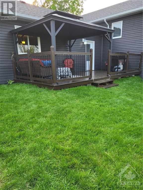 519 Wellington Street, Eganville, Ontario  K0J 1T0 - Photo 26 - 1345286
