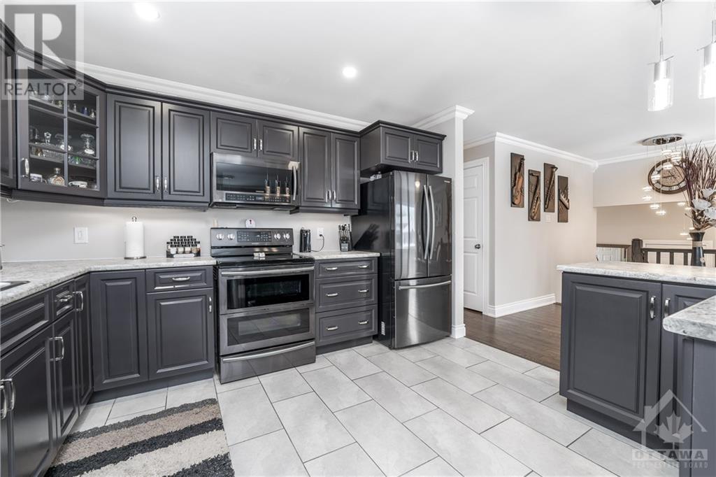 519 Wellington Street, Eganville, Ontario  K0J 1T0 - Photo 9 - 1345286