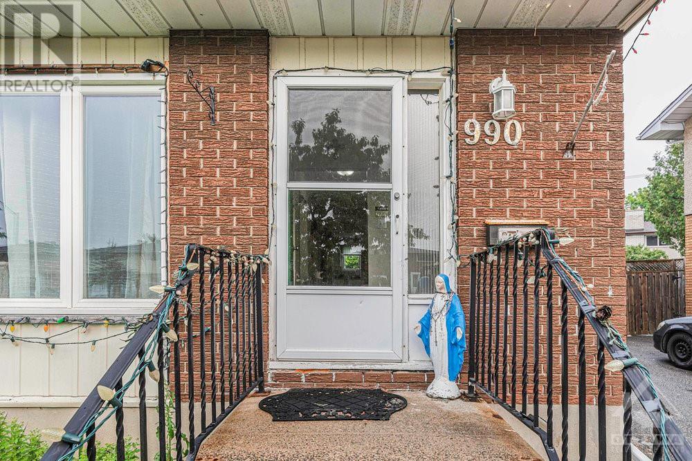 990 Meadowlands Drive, Ottawa, Ontario  K2C 0K3 - Photo 3 - 1345302