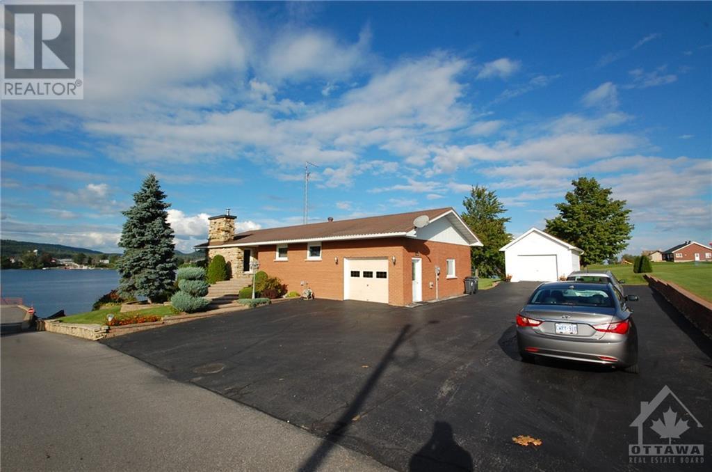 1835 CH DU TRAVERSIER ROAD, lefaivre, Ontario