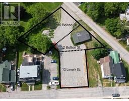 10 BOLTON STREET, smiths falls, Ontario