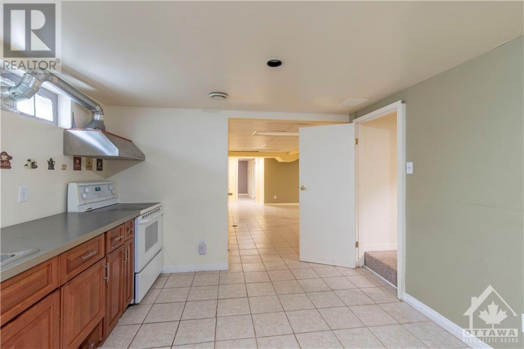 223 Roger Road, Ottawa, Ontario  K1H 5C5 - Photo 24 - 1346714