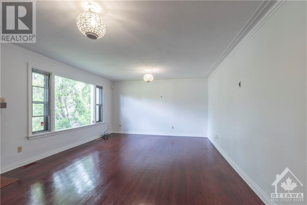 223 Roger Road, Ottawa, Ontario  K1H 5C5 - Photo 5 - 1346714