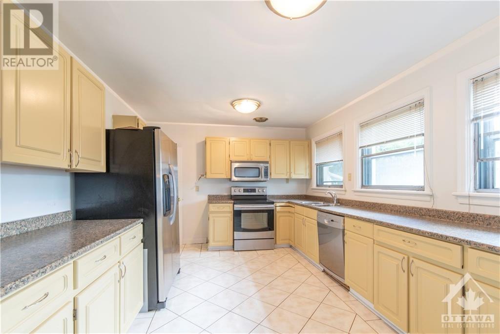 223 Roger Road, Ottawa, Ontario  K1H 5C5 - Photo 9 - 1346714