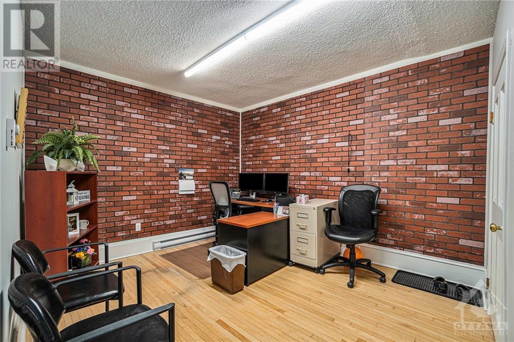 58 Foster Street, Perth, Ontario  K7H 1S1 - Photo 12 - 1347087