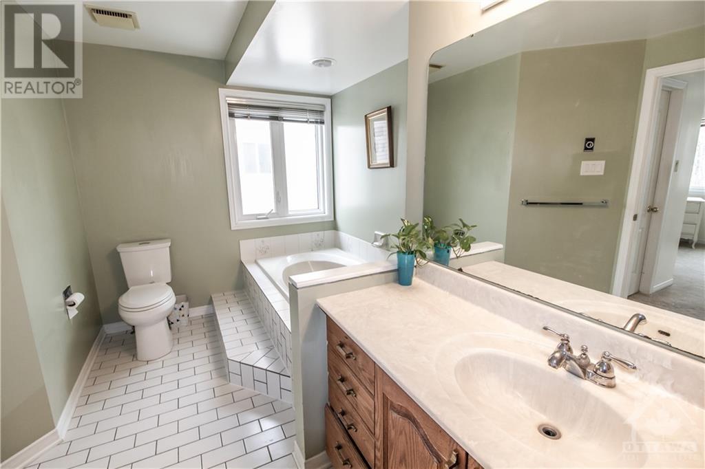 1804 Robinwood Place, Ottawa, Ontario  K1C 6L4 - Photo 17 - 1346510