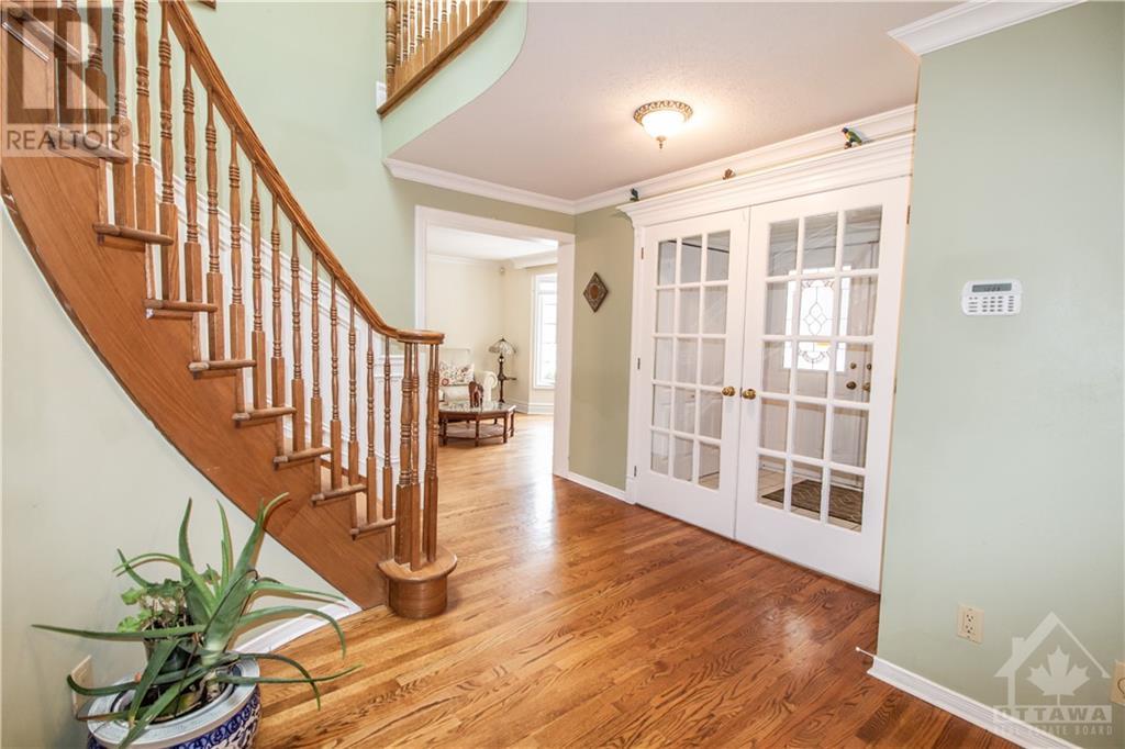 1804 Robinwood Place, Ottawa, Ontario  K1C 6L4 - Photo 3 - 1346510