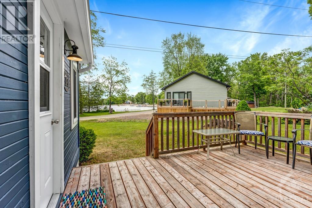 863 Archibald Street, Braeside, Ontario  K0A 1G0 - Photo 3 - 1347231