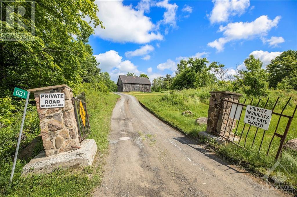 631 Big Crosby Lake Road, Westport, Ontario  K0G 1X0 - Photo 4 - 1347115