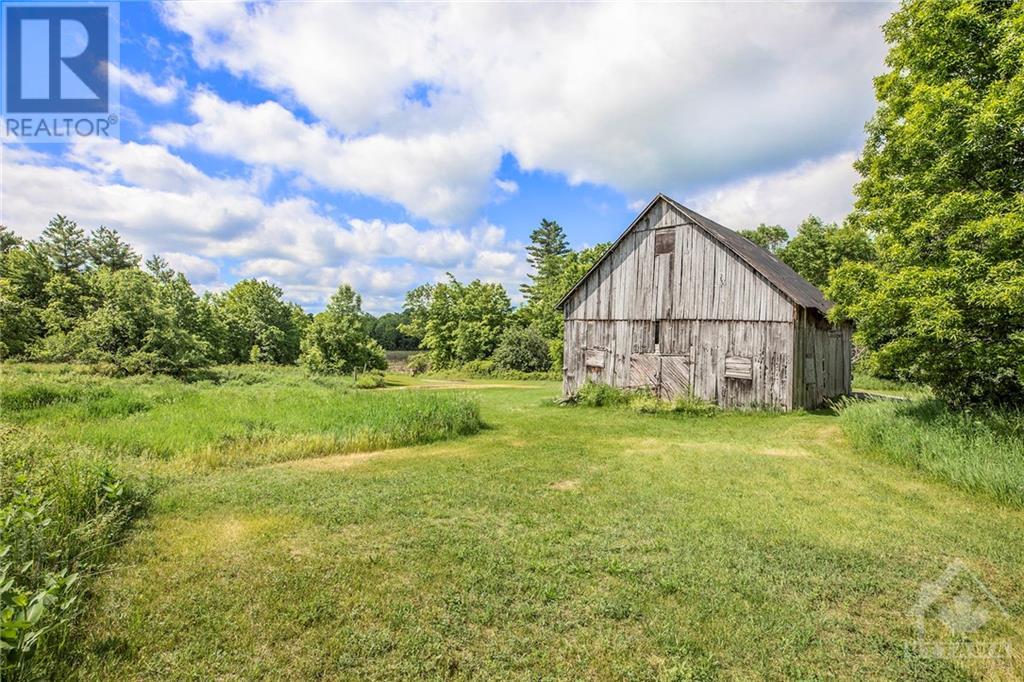 631 Big Crosby Lake Road, Westport, Ontario  K0G 1X0 - Photo 6 - 1347115