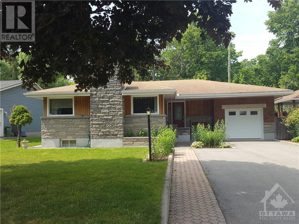 1222 ADIRONDACK DRIVE, ottawa, Ontario