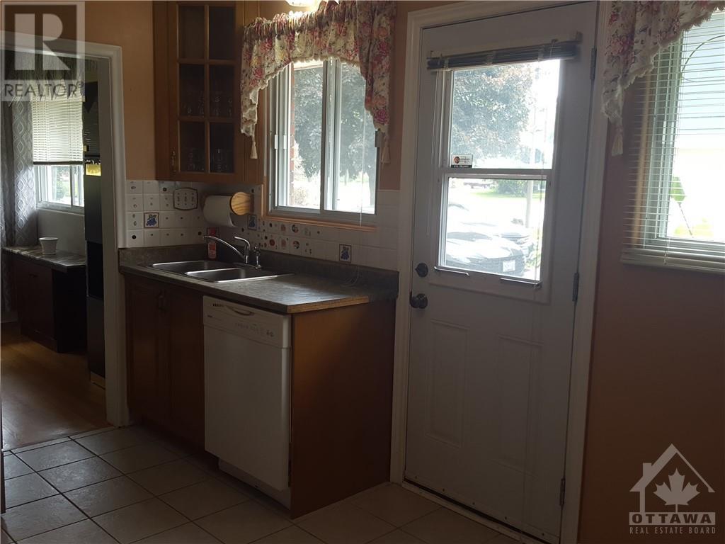 1222 Adirondack Drive, Ottawa, Ontario  K2C 2V3 - Photo 13 - 1346877