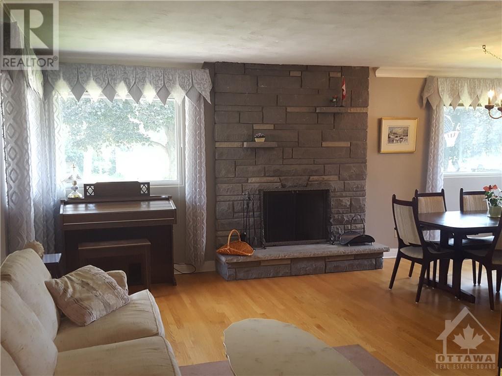 1222 Adirondack Drive, Ottawa, Ontario  K2C 2V3 - Photo 7 - 1346877