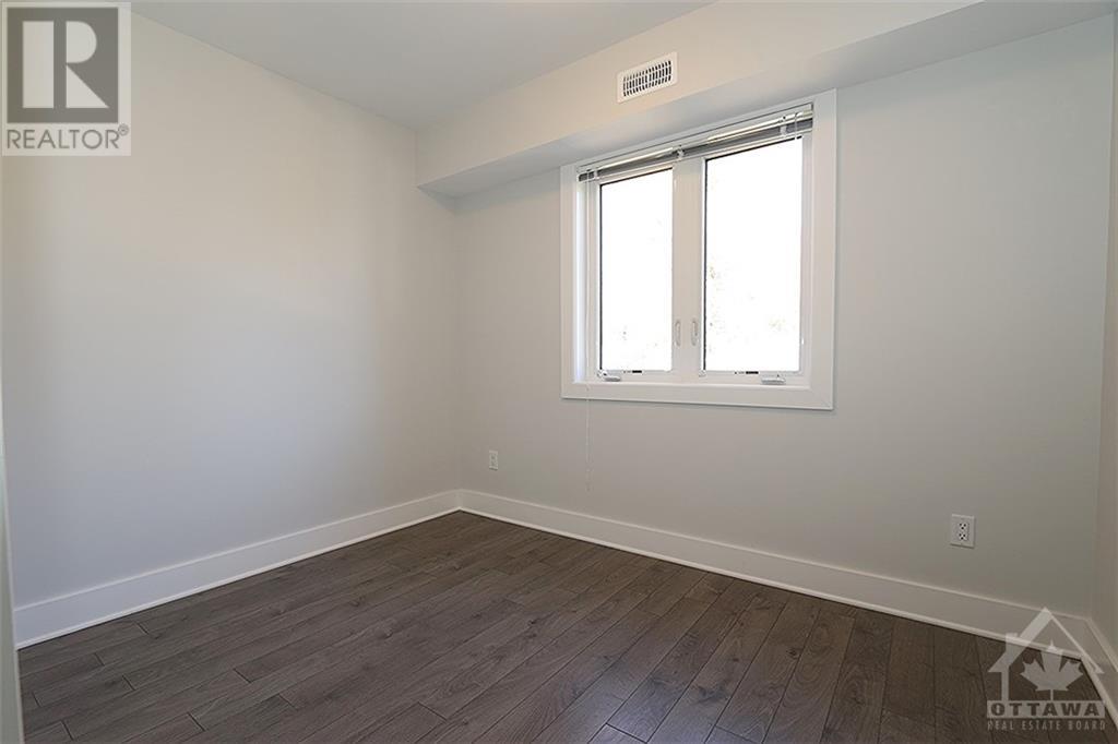 453 Mutual Street, Ottawa, Ontario  K1K 1C7 - Photo 12 - 1347028