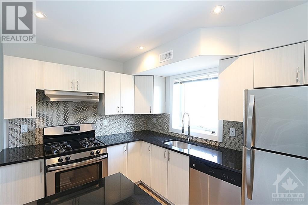 453 Mutual Street, Ottawa, Ontario  K1K 1C7 - Photo 4 - 1347028