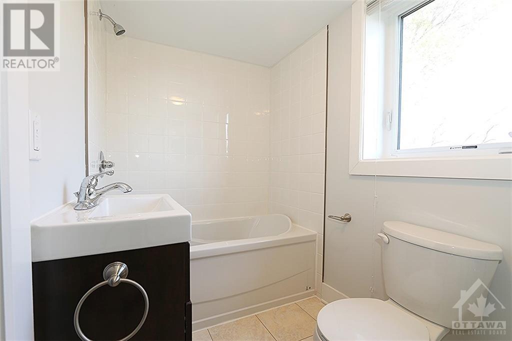 453 Mutual Street, Ottawa, Ontario  K1K 1C7 - Photo 8 - 1347028