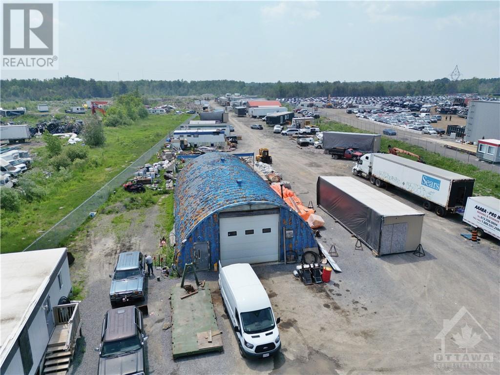 2062 BANK STREET STREET, metcalfe, Ontario
