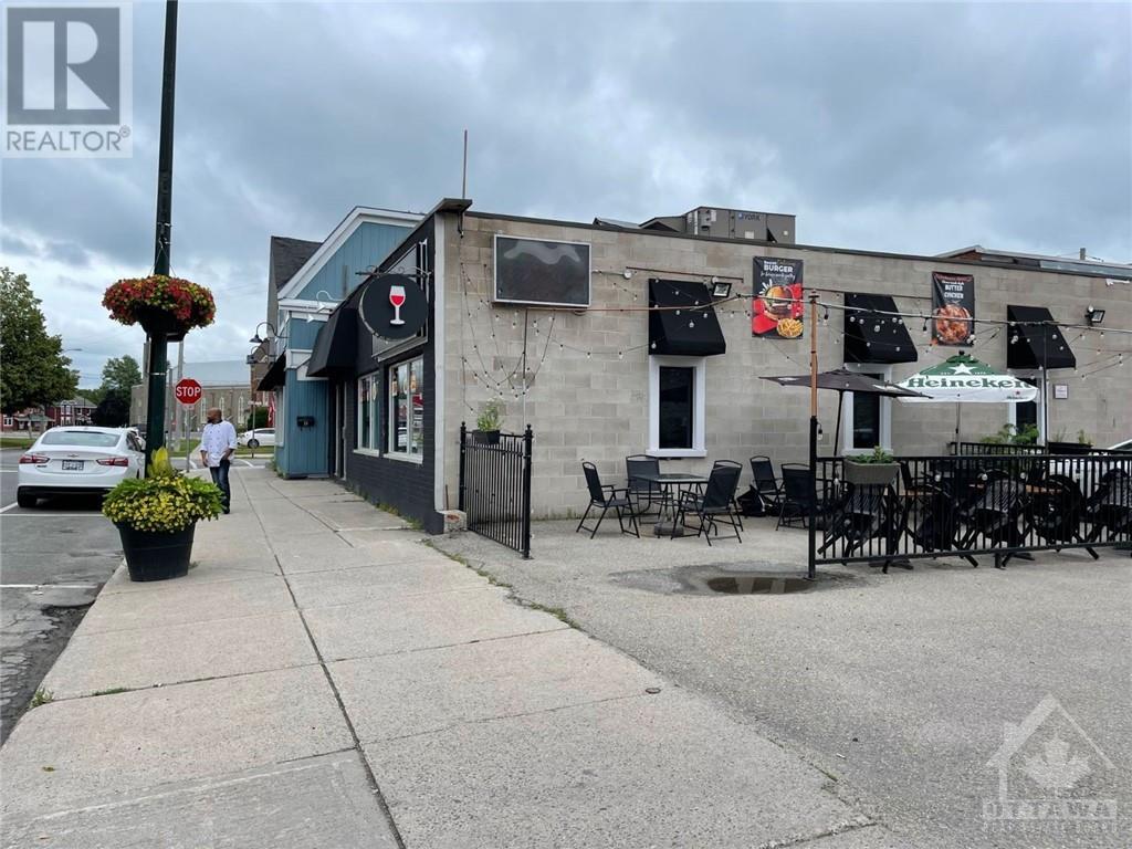 23 RUSSELL STREET E, smiths falls, Ontario