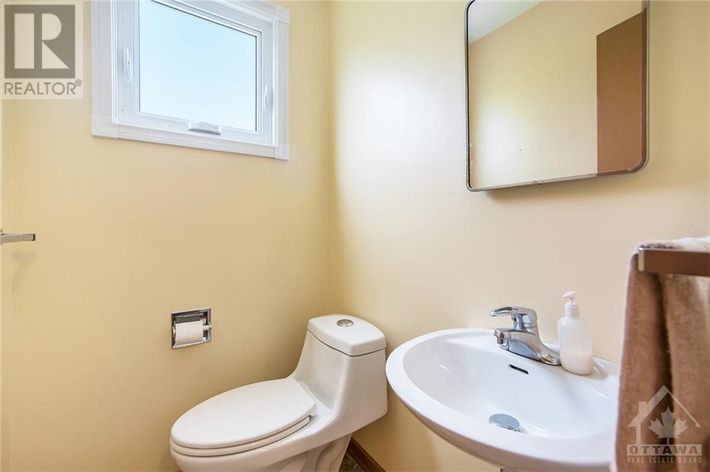 56 Wedgewood Crescent, Ottawa, Ontario  K1B 4B4 - Photo 10 - 1346620