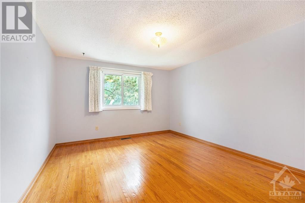 56 Wedgewood Crescent, Ottawa, Ontario  K1B 4B4 - Photo 15 - 1346620