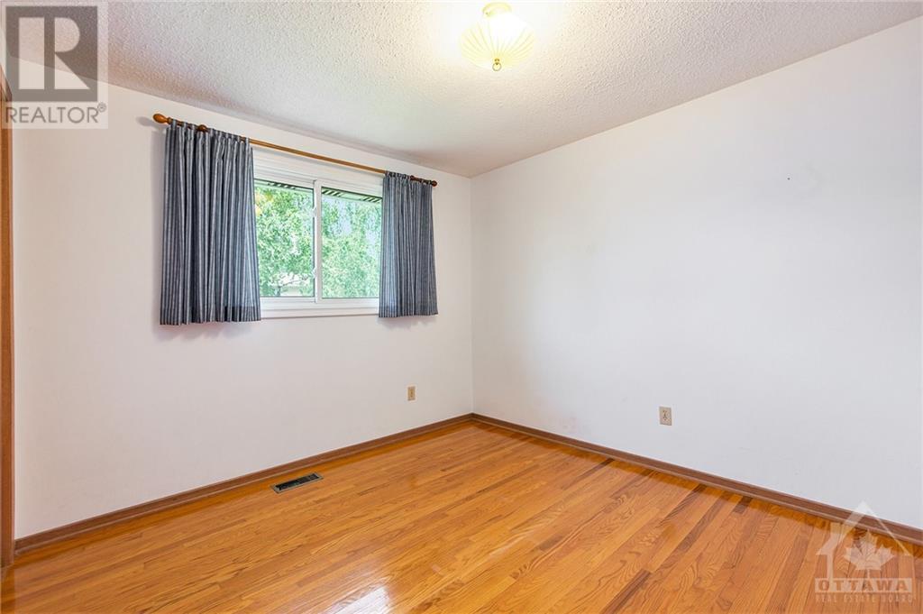 56 Wedgewood Crescent, Ottawa, Ontario  K1B 4B4 - Photo 16 - 1346620