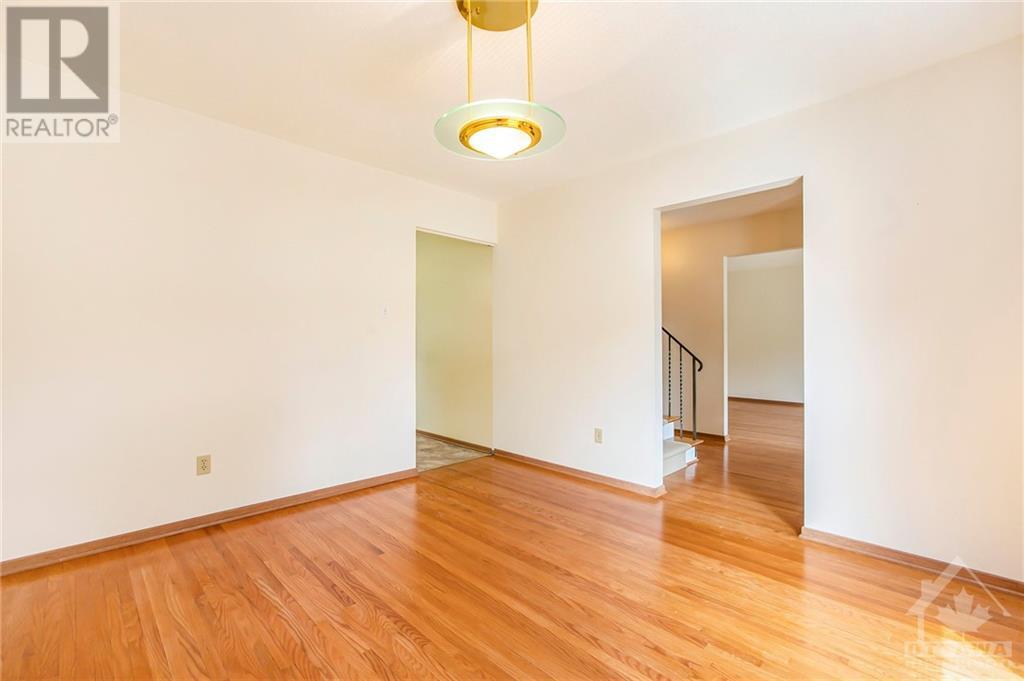 56 Wedgewood Crescent, Ottawa, Ontario  K1B 4B4 - Photo 7 - 1346620