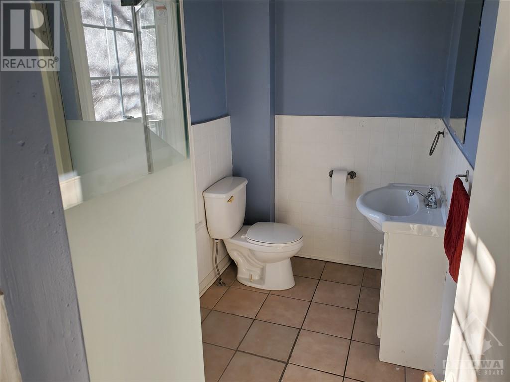 44 Ogden Avenue, Smiths Falls, Ontario  K7A 2L8 - Photo 7 - 1344219