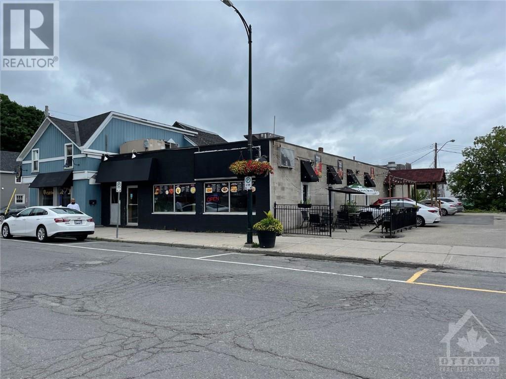 23 RUSSELL STREET E, smiths falls, Ontario