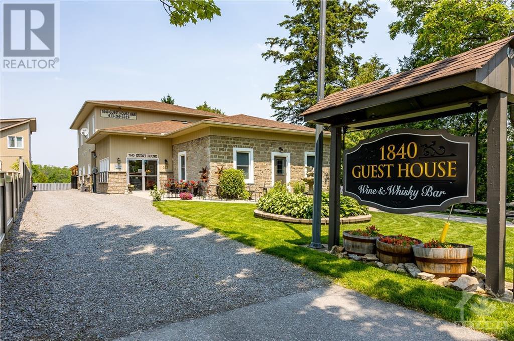 223 MAIN ST WEST STREET, merrickville, Ontario