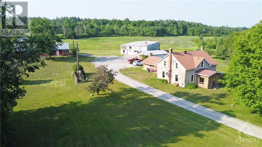 22 MCCALLUM DRIVE, renfrew, Ontario