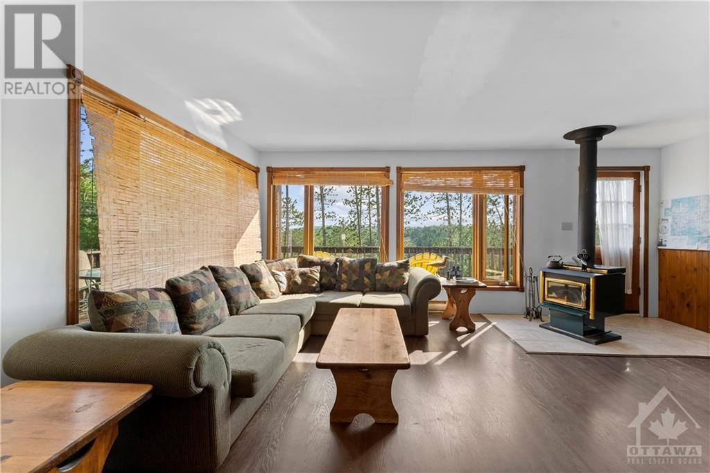 74 Clost Lane, Griffith, Ontario  K0J 2R0 - Photo 7 - 1348325