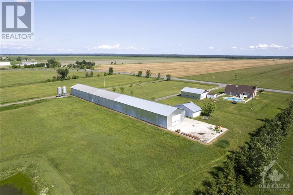 1060 15 County Road, Alfred, Ontario  K0B 1A0 - Photo 6 - 1349240
