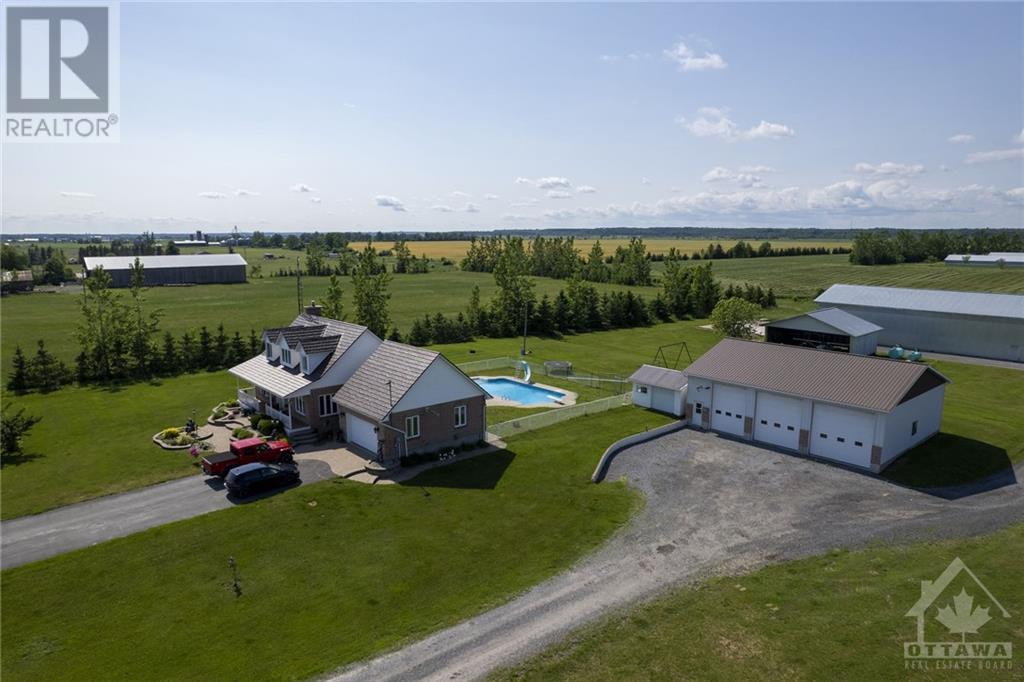 1060 15 County Road, Alfred, Ontario  K0B 1A0 - Photo 8 - 1349240