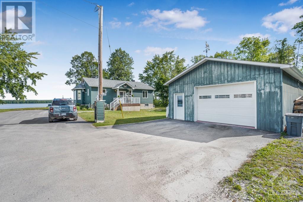 506 Pago Road, Rockland, Ontario  K4K 1K7 - Photo 3 - 1348807